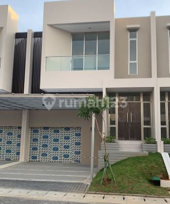 Rumah 2,5Lt Uk 8x25 Cluster Manhattan di Pantai Indah Kapuk 2 2