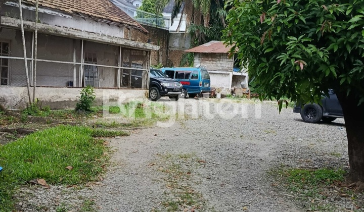 Cafe dan Kamar Kos Kosan di Kota Besar 2