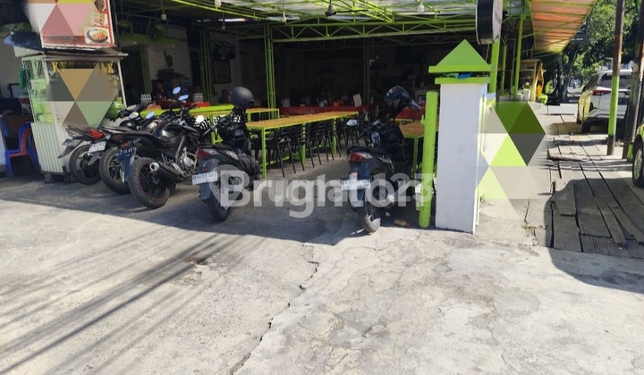 Rumah Dgn Halaman Luas Di Multatuli - Medan Kota 
 2