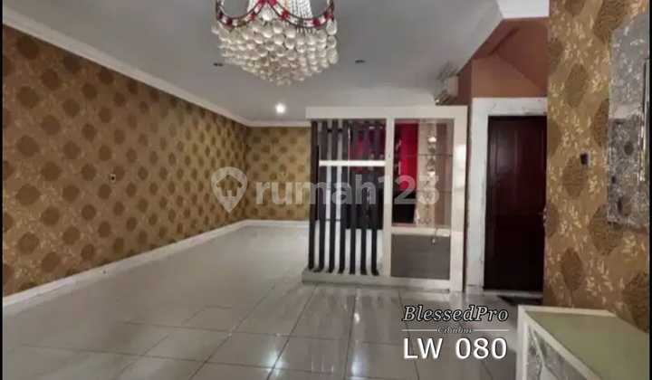 Dijual Murah Rumah Mewah di Legenda Wisata Cibubur 2