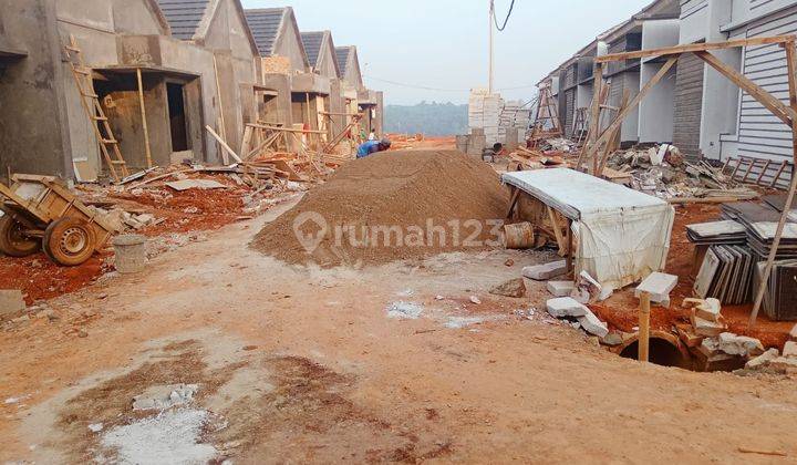 RUMAH KOMERSIL SH DEKET BANGET KE CISAUK CUMA 15 MENIT KE STASIUN 2