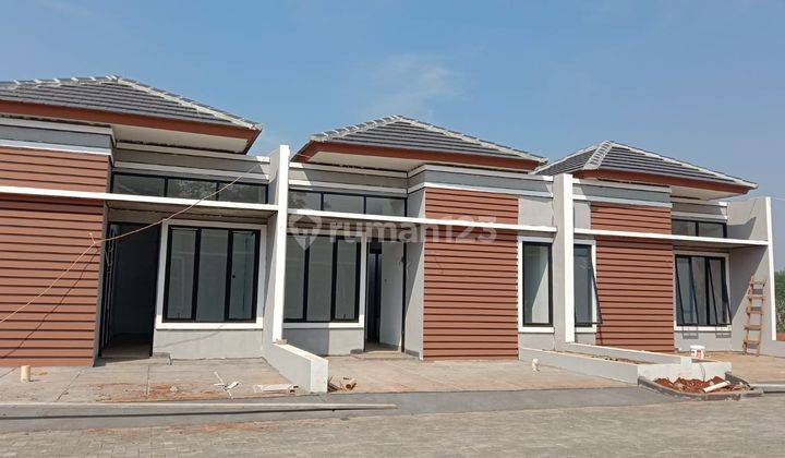 TERBATAS RUMAH MODERN MINIMALIS 15 MENIT DARI STASIUN CISAUK 2