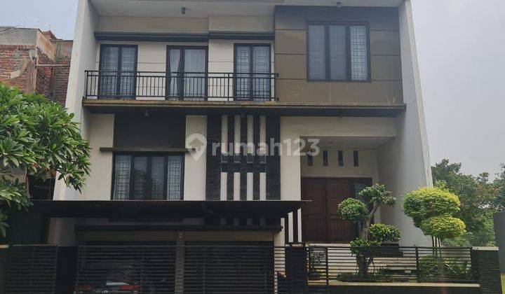 Dijual rumah di Aquamarine PHG 1