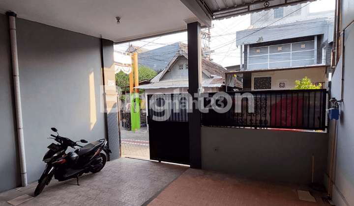 Rumah Strategis dekat Pasar Krampung dengan Kondisi Semi Furnish 2