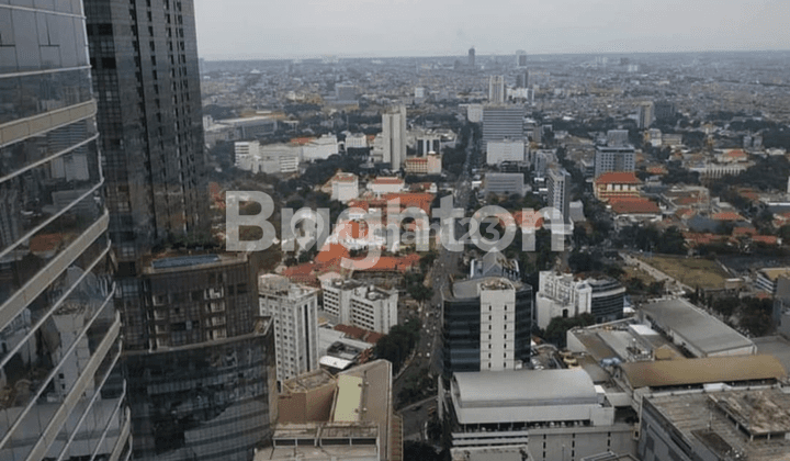 View City Light Bagus di One Icon Residence Selangkah ke Tunjungan Plaza Pusat Kota 2