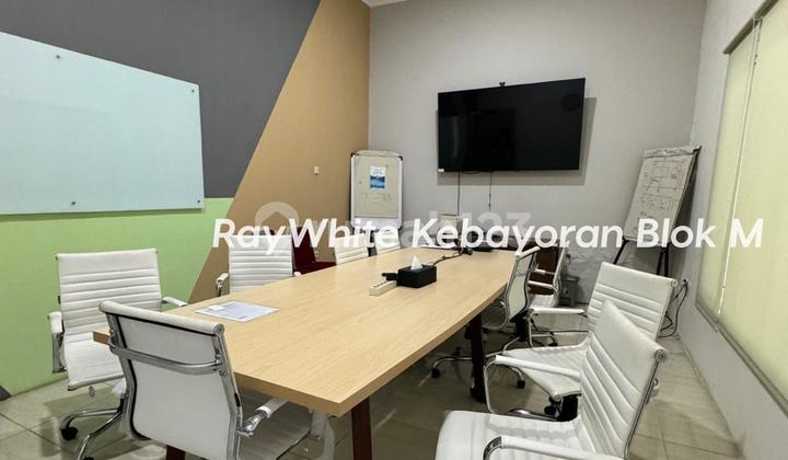 Rumah di area Kemang Dalam Rumah di area Kemang Dalam