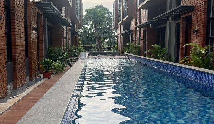 Rumah Baru di Dalam Townhouse, Kemang, Jakarta Selatan 1