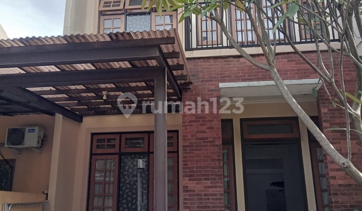 Rumah 2 Lantai di Graha, Bintaro Jaya, Tangerang Selatan Rumah 2 Lantai di Graha, Bintaro Jaya, Tangerang Selatan