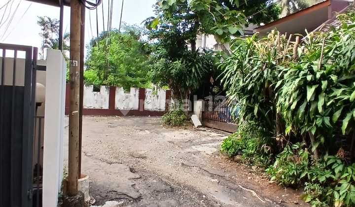 House For Rent Nice Semi Furnished SHM Cipete, South Jakarta 2