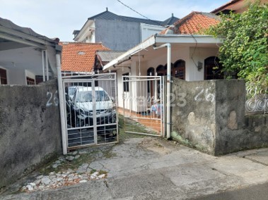 Rumah Bagus Semi Furnished SHM Gandaria, Jakarta Selatan