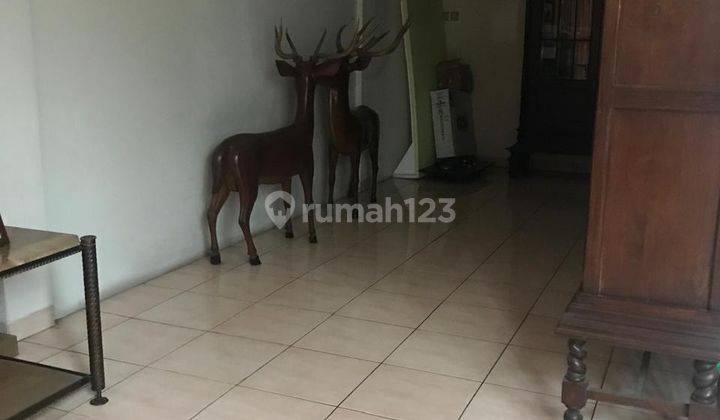 Rumah 2 Lantai Bagus SHM di Jl. H. Salim, Jakarta Selatan 2