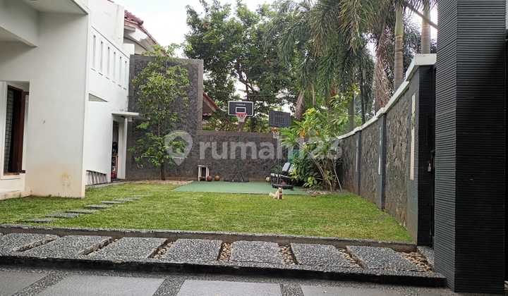 Rumah Bagus Jl. Garuda SHM Sektor 1 - Bintaro, Jakarta Selatan 2