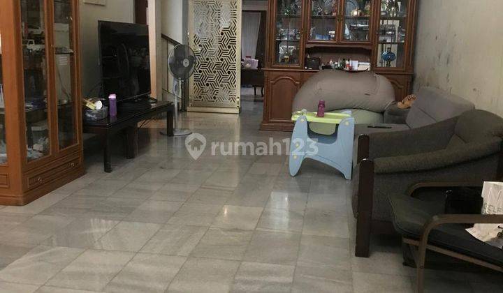 Rumah 2 Lantai Bagus SHM di Jl. H. Salim, Jakarta Selatan 1