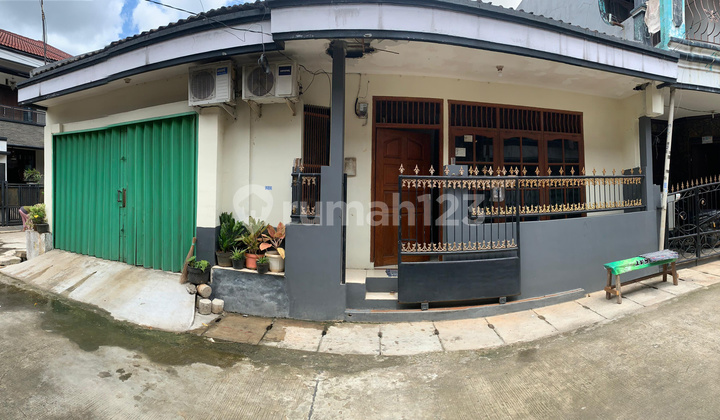 Rumah 2 Lantai Bagus SHM di Perum Pondok Kacang Prima, Tangerang Selatan