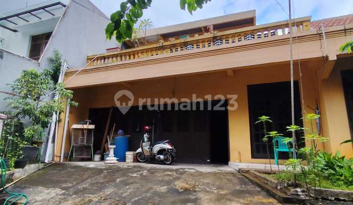 Nice Semi-Furnished House SHM Kebayoran Baru, South Jakarta