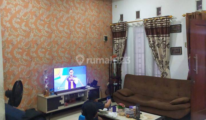 Dijual Rumah Cantik 2 Lantai di Grand Wisata Bekasi 1