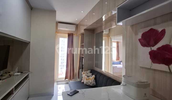 2BR Furnished Luxury Apartment at The Springlake Summarecon Bekasi 2BR Furnished Luxury Apartment at The Springlake Summarecon Bekasi