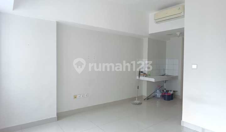 Studio Non Furnish The Springlake Summarecon View Bekasi 2