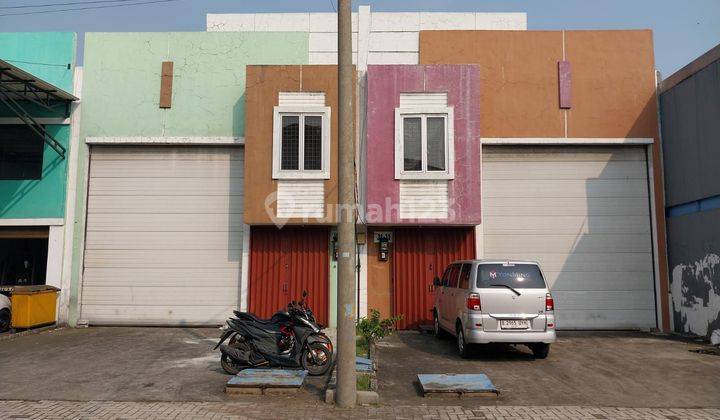 Gudang bagus siap pakai di kawasan pergudangan central cakung  1