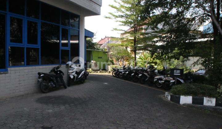 Gedung 4 LT di Lokasi Strategis Siap Pakai di Daerah Kelapa Gading Jakarta Utara Gedung 4 LT di Lokasi Strategis Siap Pakai di Daerah Kelapa Gading Jakarta Utara