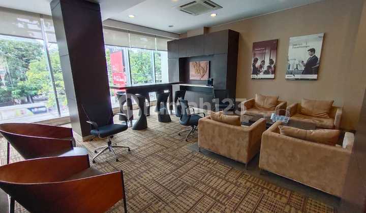 Ruang Usaha Lokasi Sangat Strategis Mainroad Dago 