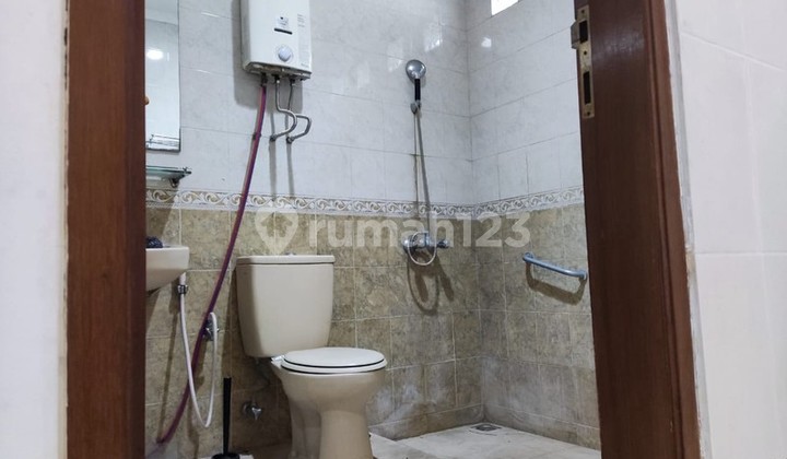 Rumah Mewah Dekat Tol Moh Toha. SHM. Batununggal Bandung 2