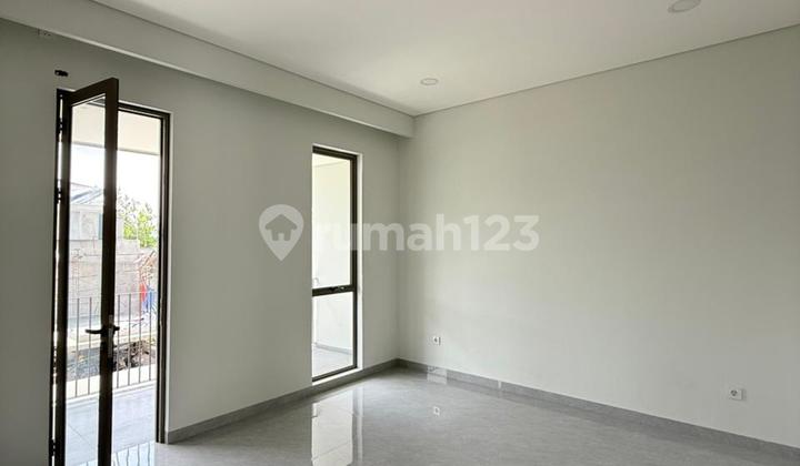 Two-Story House. East Facing. Pondok Hijau Bandung 2