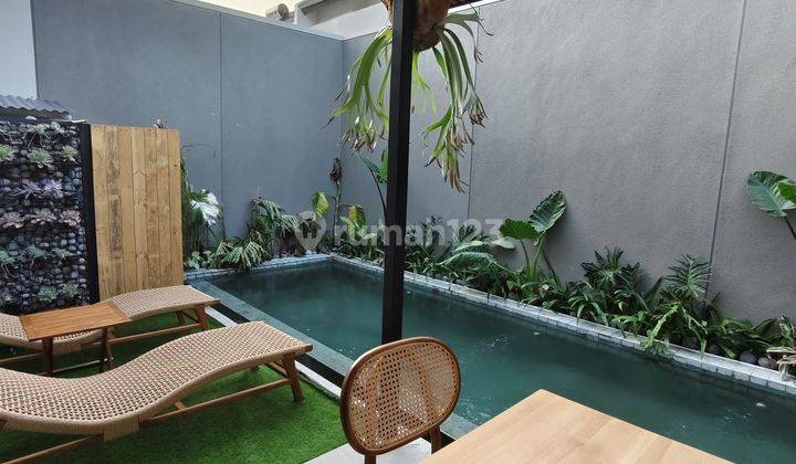 Rumah Mewah Fully Furnish Kolam Renang Kota Baru Parahyangan 1