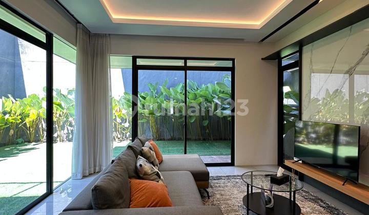 Jarang Ada Rumah Dua Lantai Full Furnished Kota Baru Parahyangan