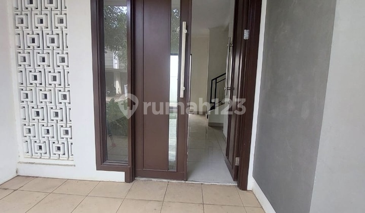 Dijual Cepat Rumah Bagus Dekat Mall Summarecon Bandung Dijual Cepat Rumah Bagus Dekat Mall Summarecon Bandung