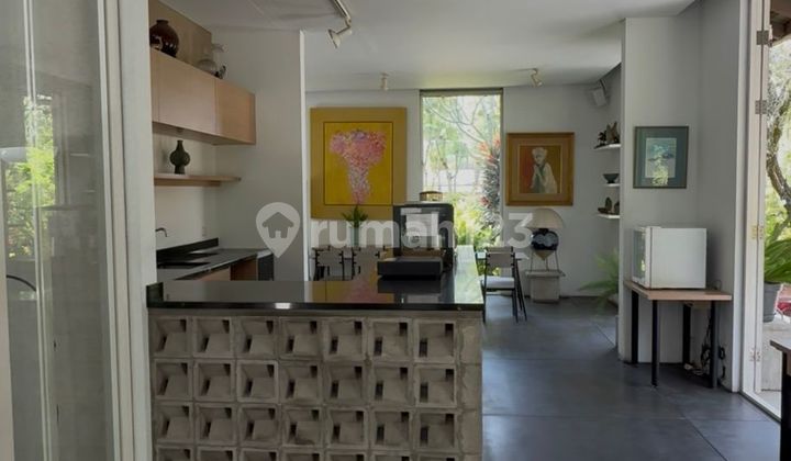 Rumah dan Cafe Dua Latai, Luas, Pondok Hijau Bandung