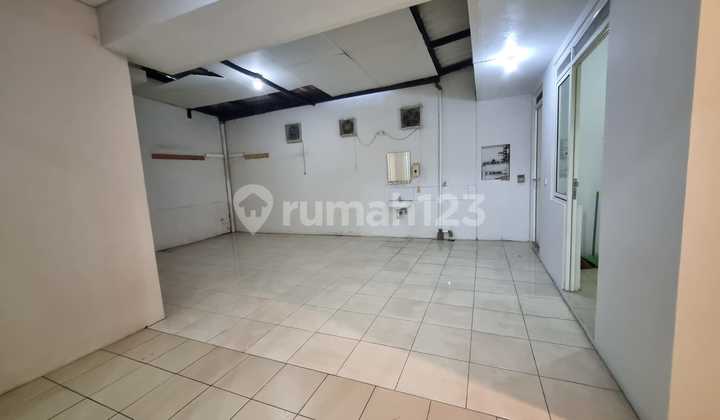 Rare Find. Quick Sale House in Kota Baru Parahyangan. Bandung. 2