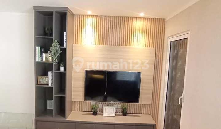 Rumah Bagus Furnished Dua Lantai Summarecon Bandung