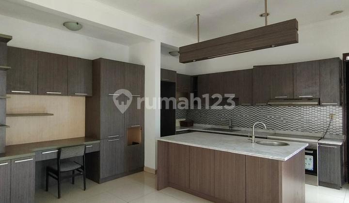 Ready-to-Occupy House. Freehold Title. Batununggal Bandung