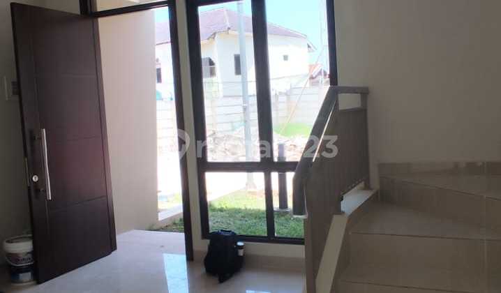 Rumah Dua Lantai Siap Huni. SHM. Podomoro Park Bandung Rumah Dua Lantai Siap Huni. SHM. Podomoro Park Bandung