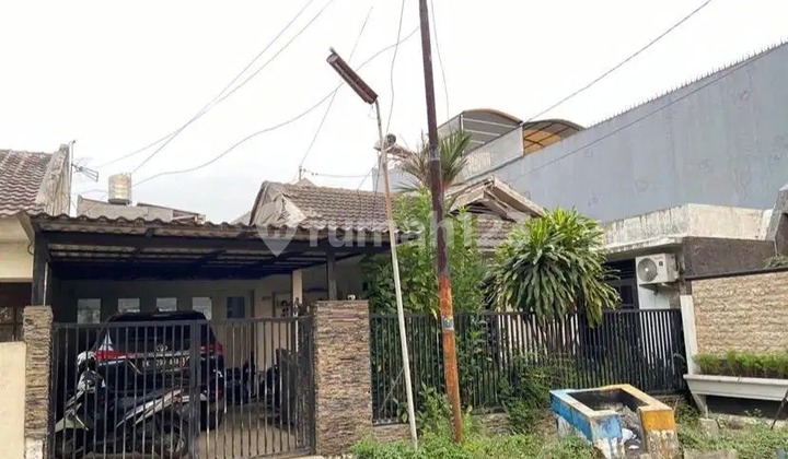 Kutisari Indah Well-Maintained Ready to Occupy Strategically Located Near Petra University