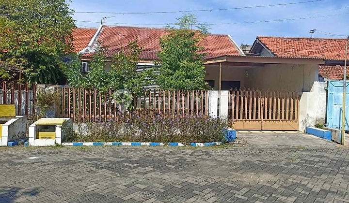 Rungkut Mejoyo Rumah Lama Strategis Dekat Ubaya