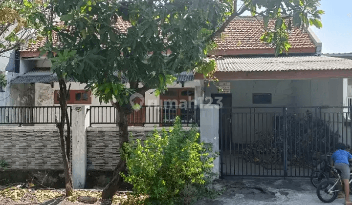 Rumah Second Kutisari Row Jalan 2 Mobil Strategis Dekat Petra 1