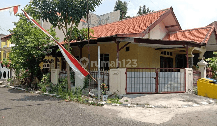 Pagesangan Hook Siap Huni Trwt Strategis Dekat Masjid Agung 1