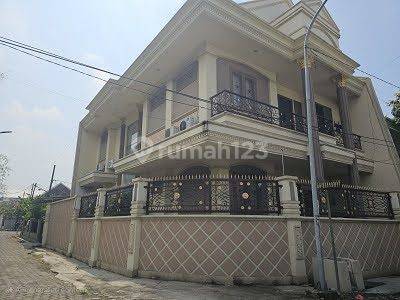 Rumah HOOK Panjang Jiwo 2 Lantai Siap Huni Dekat Jemursari, UBAYA 2