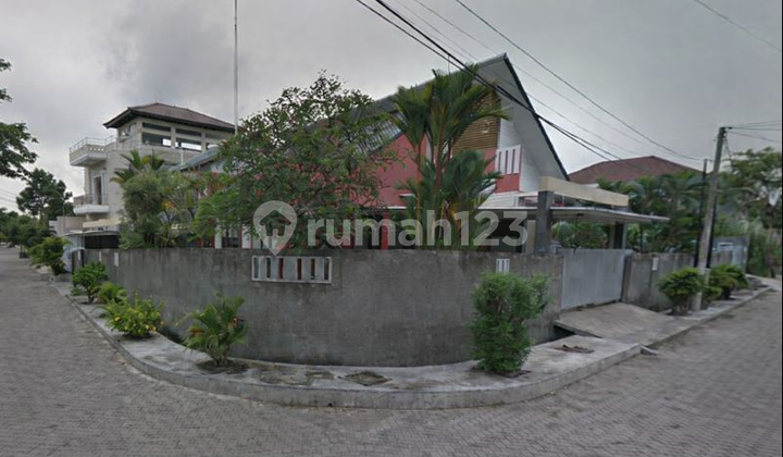 Comfortable Well-Maintained Residence in Villa Kalijudan Hook Near Kenjeran Raya 2