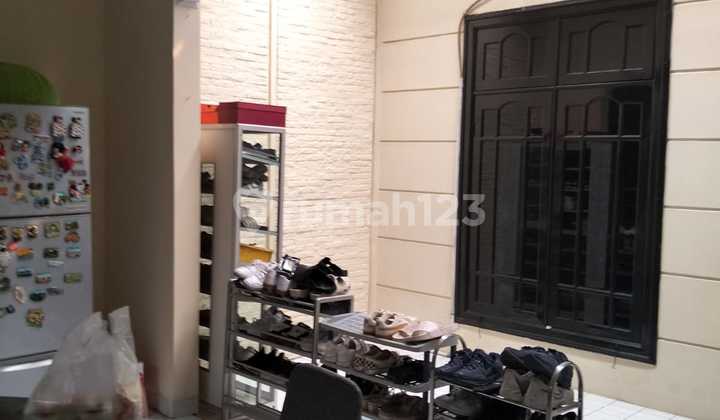 Dharmahusada Indah Dekat Galaxy Mall, Kertajaya, Araya 2