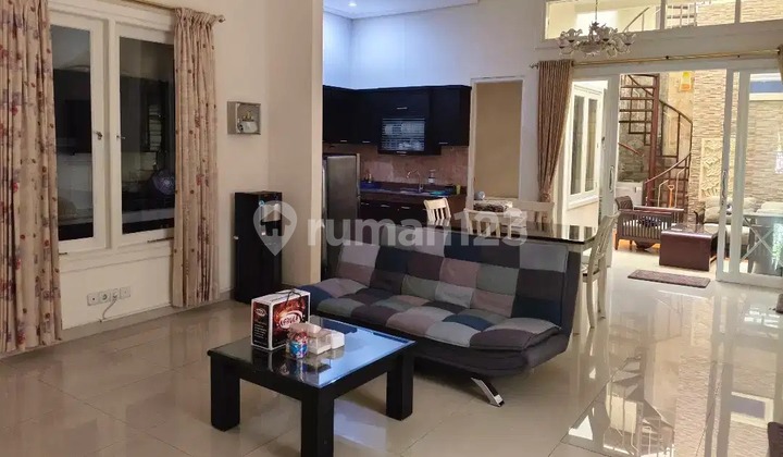 Rumah Siap Huni Central Park A Yani Strategis Dekat Ketintang, Raya A Yani 2