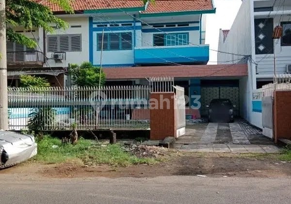 Rumah Siap Huni Tengah Kota Strategis Dekat Raya Darmo