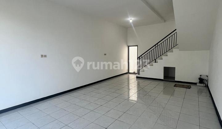 For sale: Green Mansion Shop House, Price 800 Million, Near Pondok Candra 2