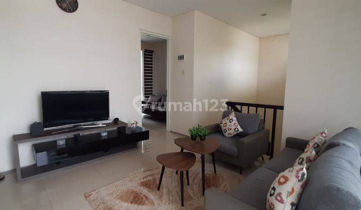 Rumah cantik 2 lantai bagus di BSB siap huni SHM 2