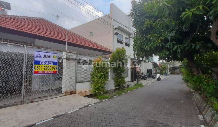 Rumah bangunan lama  Tengah Kota Lokasi strategis 1