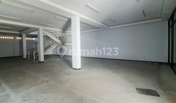 Ruko di Thamrin 2 lantai Bagus Siap Pakai 5