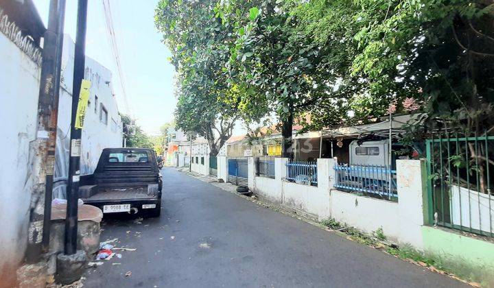 Rumah Pusat Kota Murah ada Lahan Parkir 2