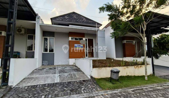 Rumah Di Bsb Village Mijen Lingkungan Elite 1